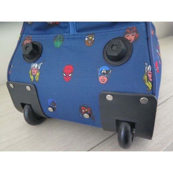 Marvel Avengers Superhero's 22" Rolling Duffel/Travel Bag - Picture 10 of 13